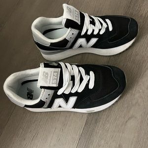 New Balance 574 Stacked size US 7 black and white suede